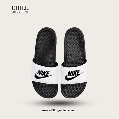 ¡2X1  Ojotas Nike Premium!